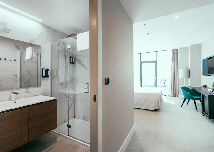 Marvie & Health מלון 4*