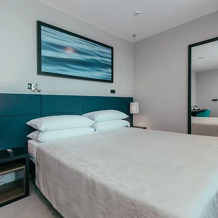 مارفي آند هيلث 4*