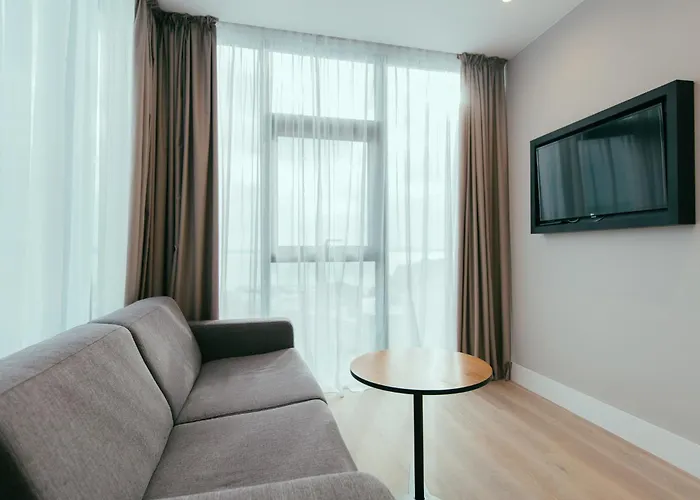 Marvie & Health Split